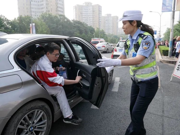 致敬110你好中国人民警察节