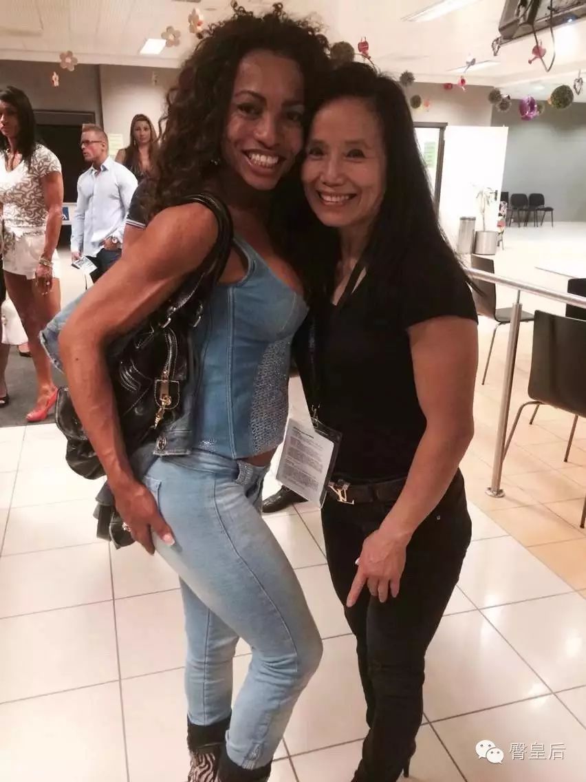 张萍 中国第一位走向世界的女健美选手,被誉称亚洲健美皇后