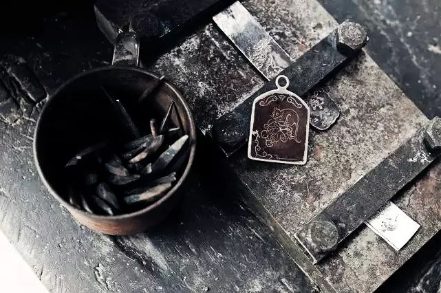乌铜走银︱即将消失的手工艺