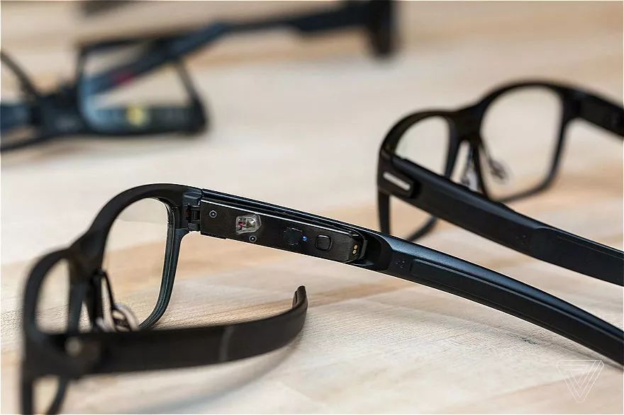 完虐google glass,英特尔推出ar眼镜vaunt,无感是穿戴