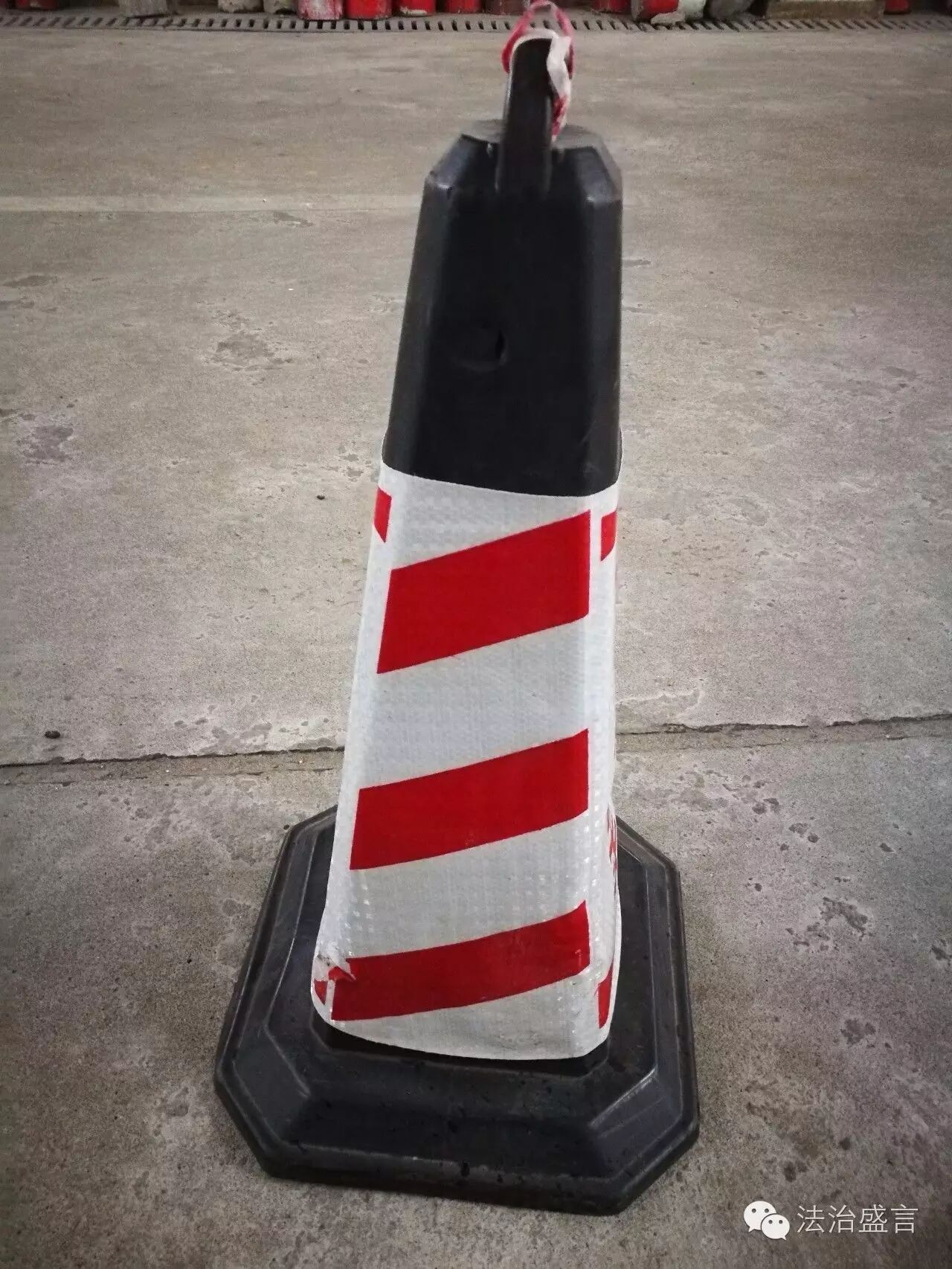 ҶʢѧʦС̻άȨ̳ΧŹ_Ҷʢ