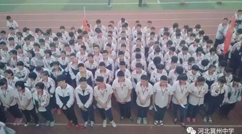 【聚焦高三】激情晨会,斗志昂扬
