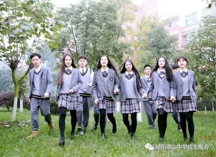 女子高中重庆鲁巴蜀中学刘诗扬板报高中中秋国庆 高中课题目