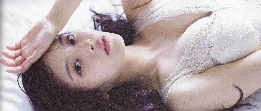 超人气声优上坂堇28岁的熟女写真针布戳~