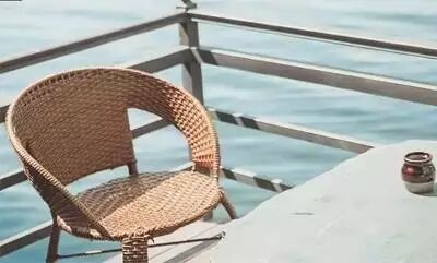 人最大的修养，是知人不评人！