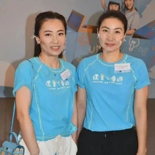 郑秀文为甘比补过生日,寿星42岁状态大好,俩人同框颜值似少女