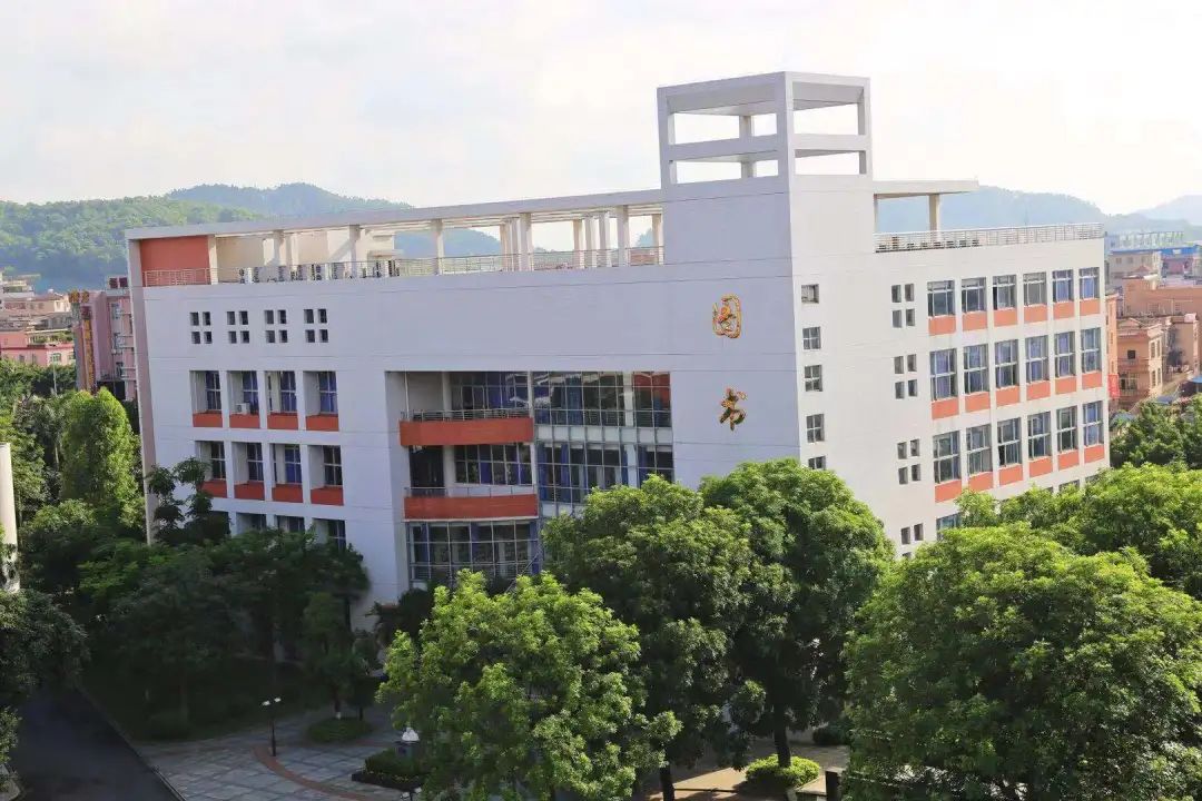 广东女子职业技术学院2021年春季高考招生简章