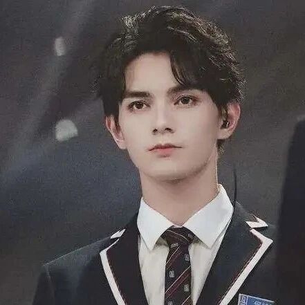 何昶希再获S卡,是对流量演员的宽容还是讽刺?