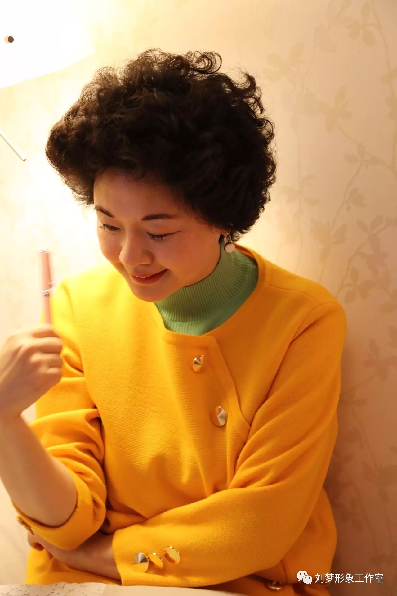 黄色cmyk色值表_黄色互补色_黄色对冲色是什么