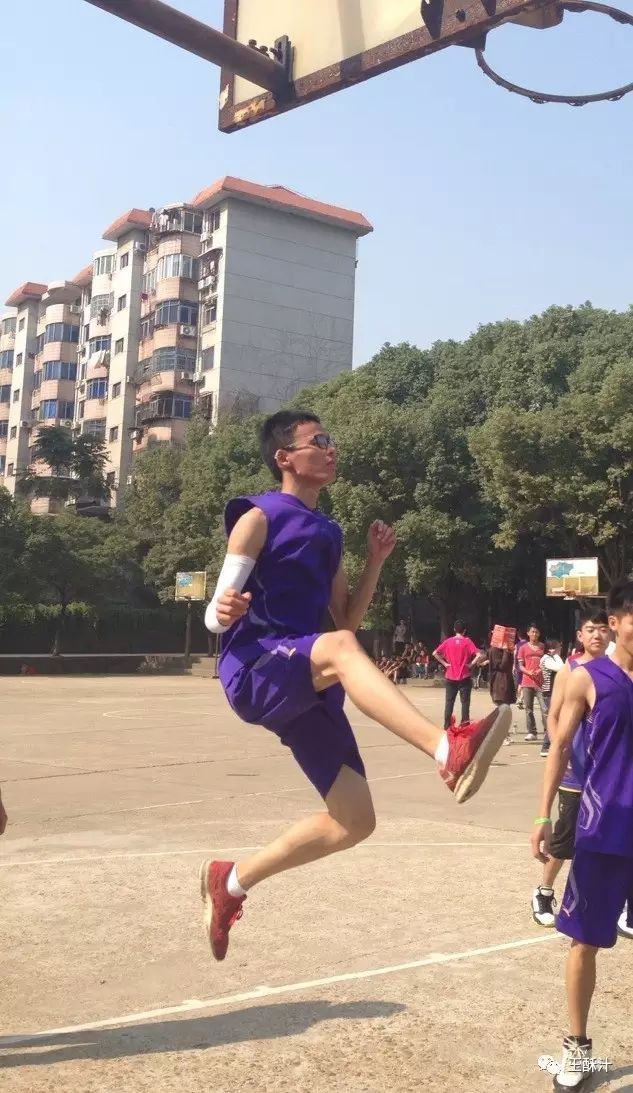 老友记1捡来的傻爹