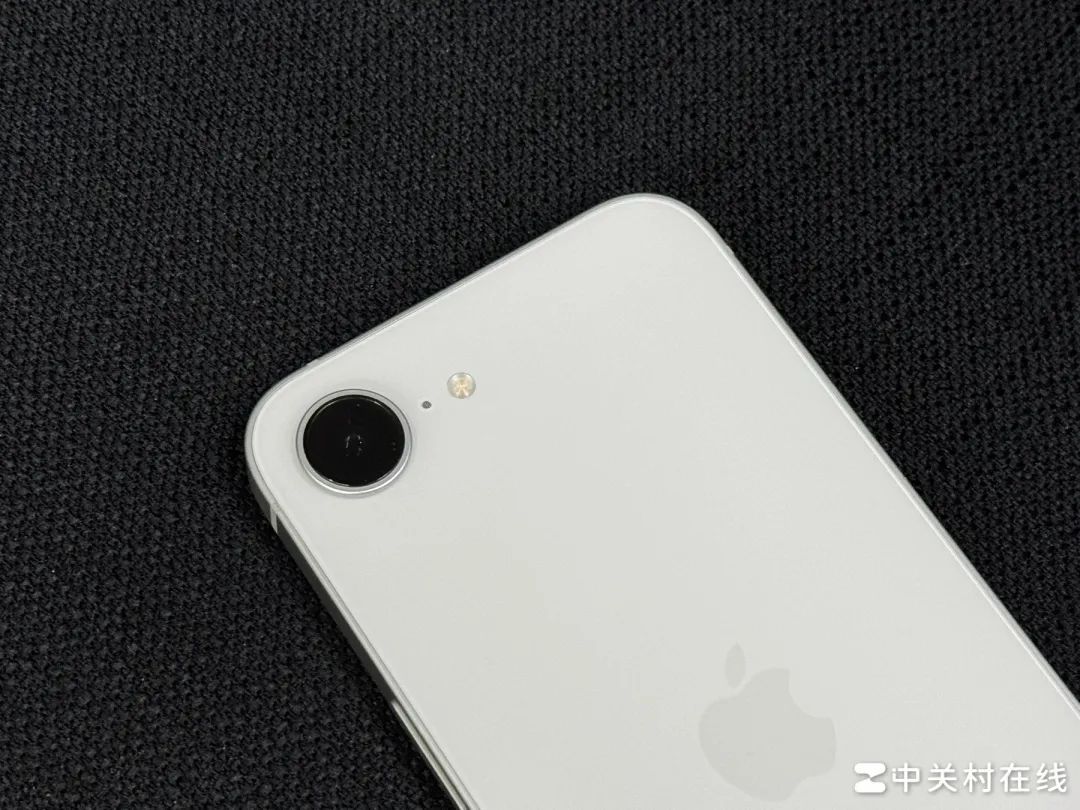 iPhone 16e上手体验：“刀法”过于精湛