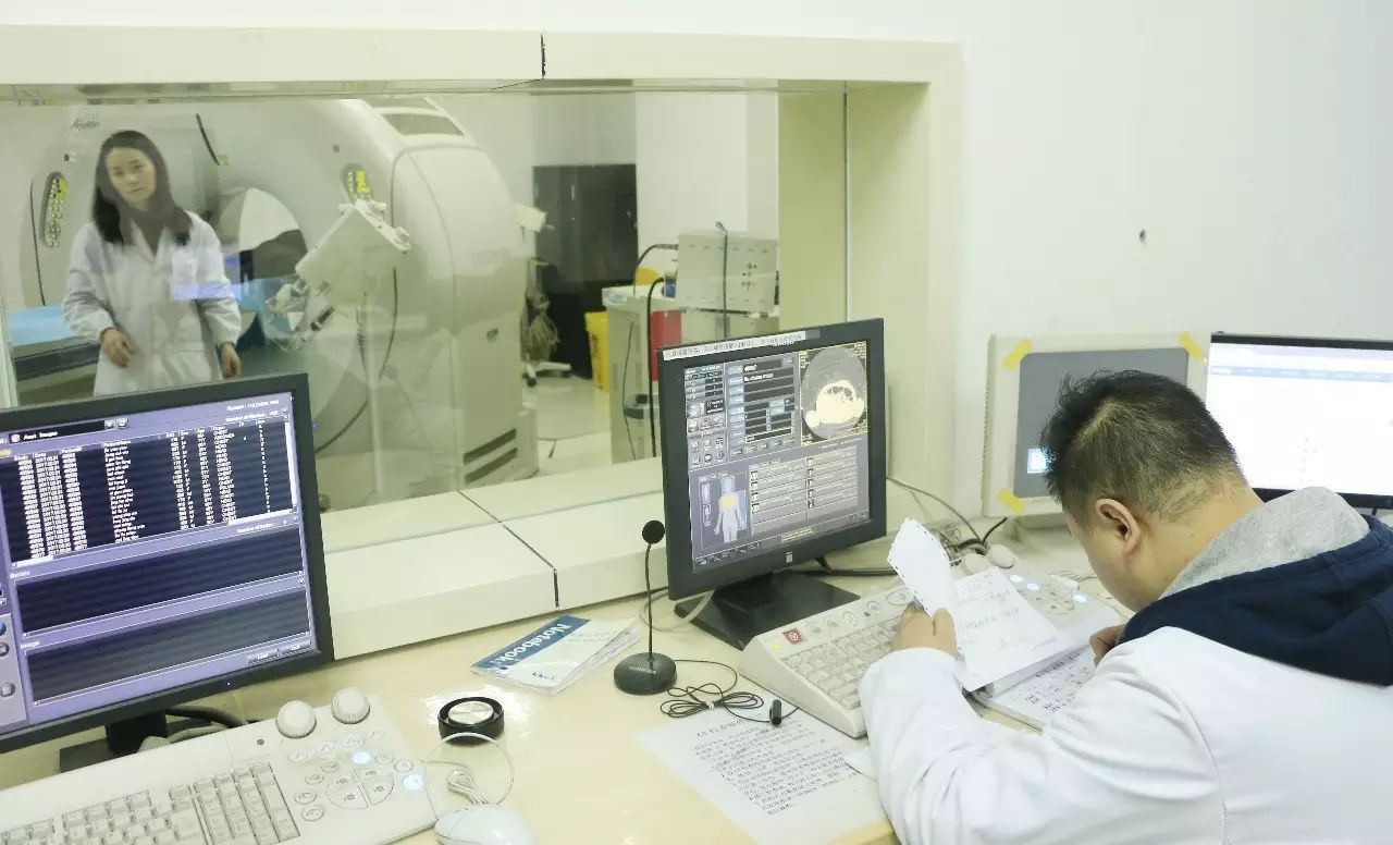 河南日报聚焦洛宁县人民医院:健康扶贫彰大医仁心