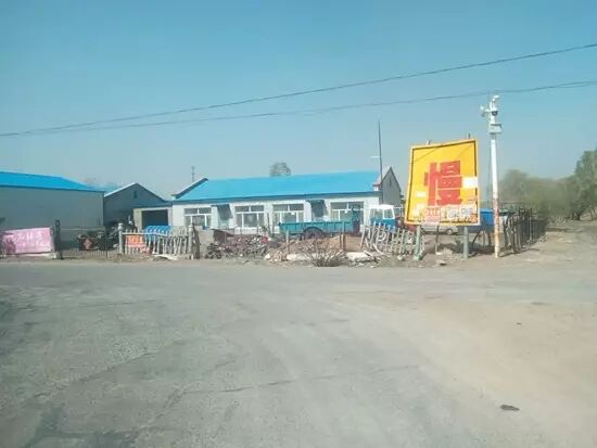 我的家是车祸现场!一农家院门前1年发生48起车祸