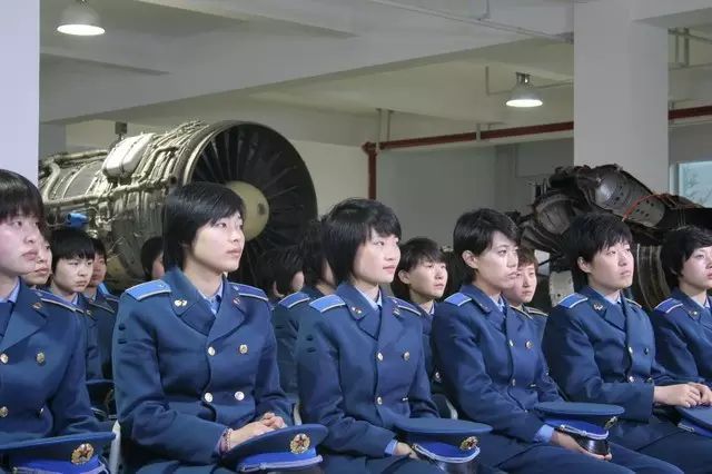 【缅怀余旭】空军第十批女飞首谈八批师姐牺牲:"怕吗?