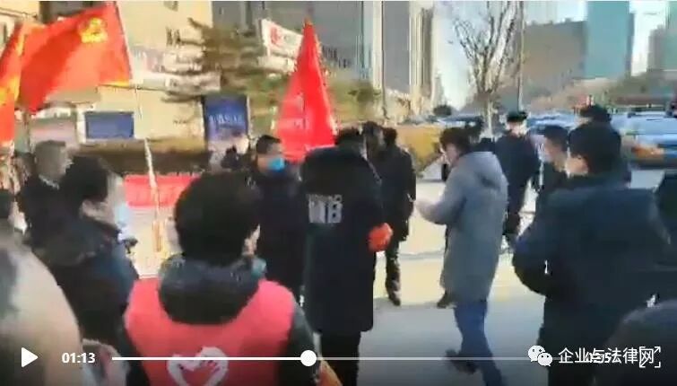 硬核封闭，“万户一门”，引500米交叉感染危机