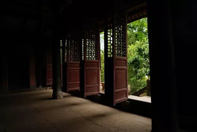 春雨绵绵 雾中重庆美景你看过几个？