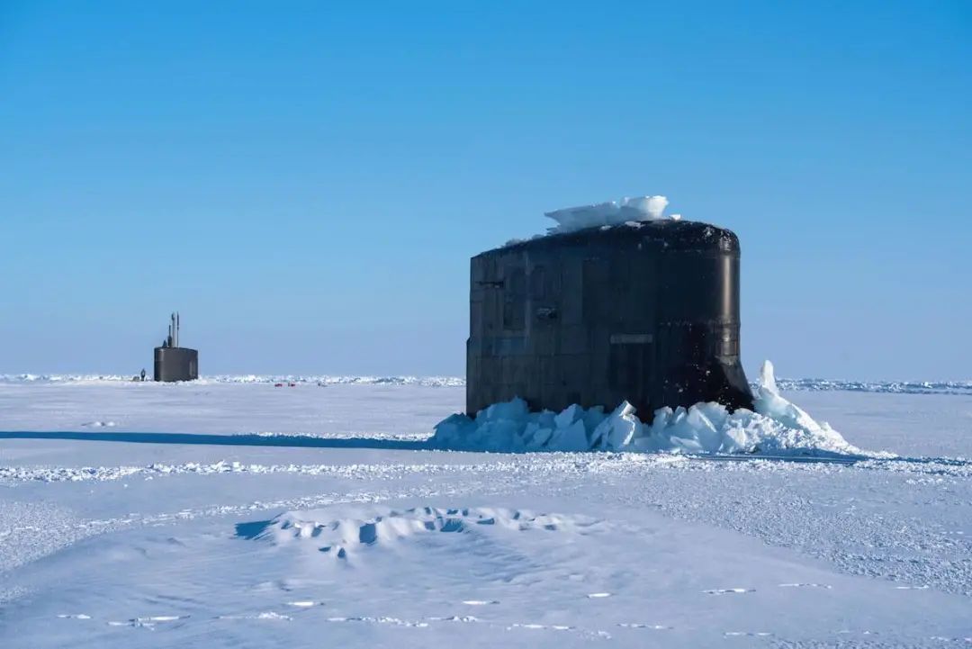 美海军称将定期在北极航行 把军舰开到俄罗斯“家门口”