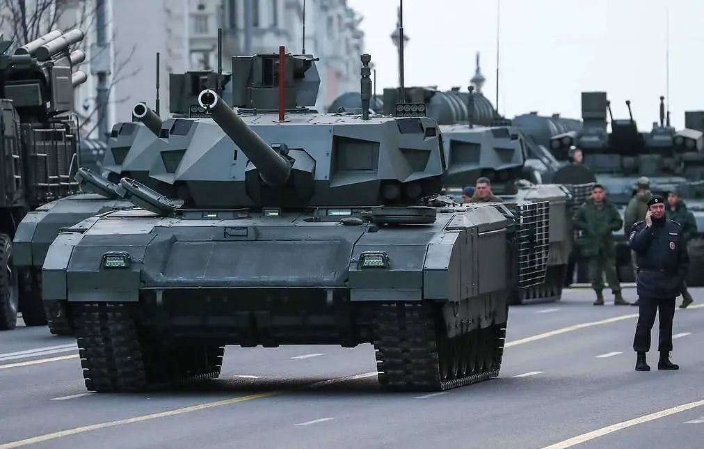俄军工总师：将于明年开始向俄军批量交付T-14坦克