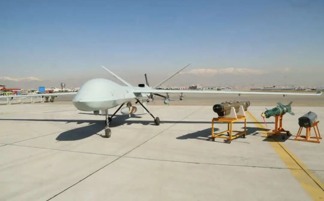 伊朗展示新型武装无人机 外形与美军MQ-9无人机高度相似