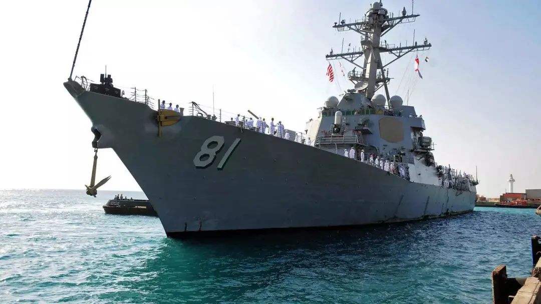 冷战场景重现?美俄军舰相隔一天抵达苏丹，苏丹海军让两舰尽可能远离