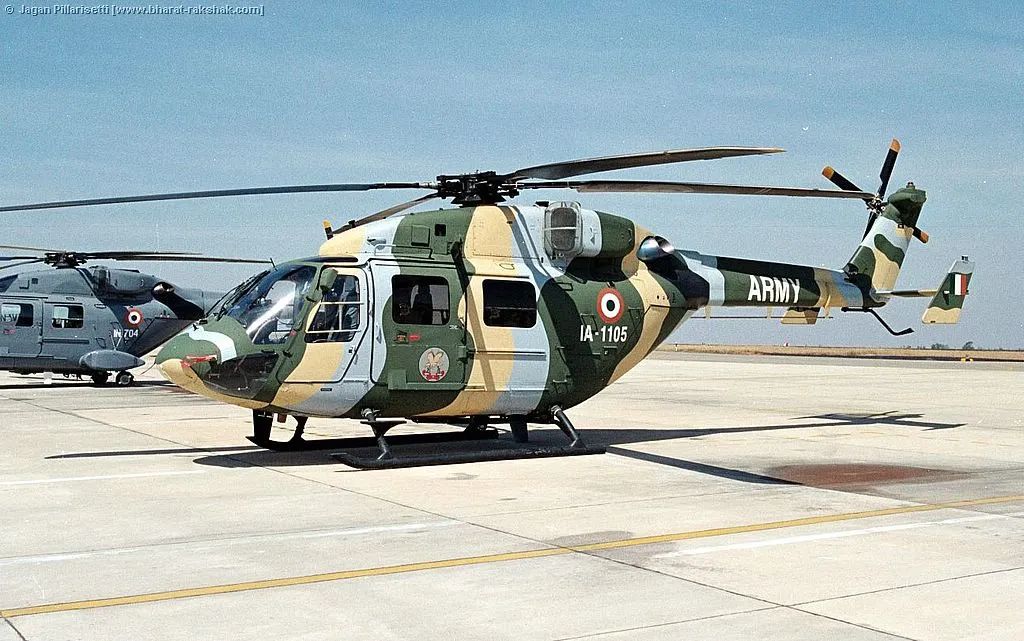 印军直升机坠湖，搜救8天动用精锐毫无进展，印度军方寻求国际援助