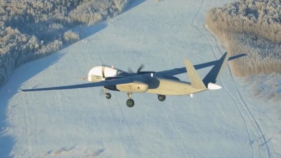 俄罗斯正打造“空中航母”由母机成群投放无人机作战