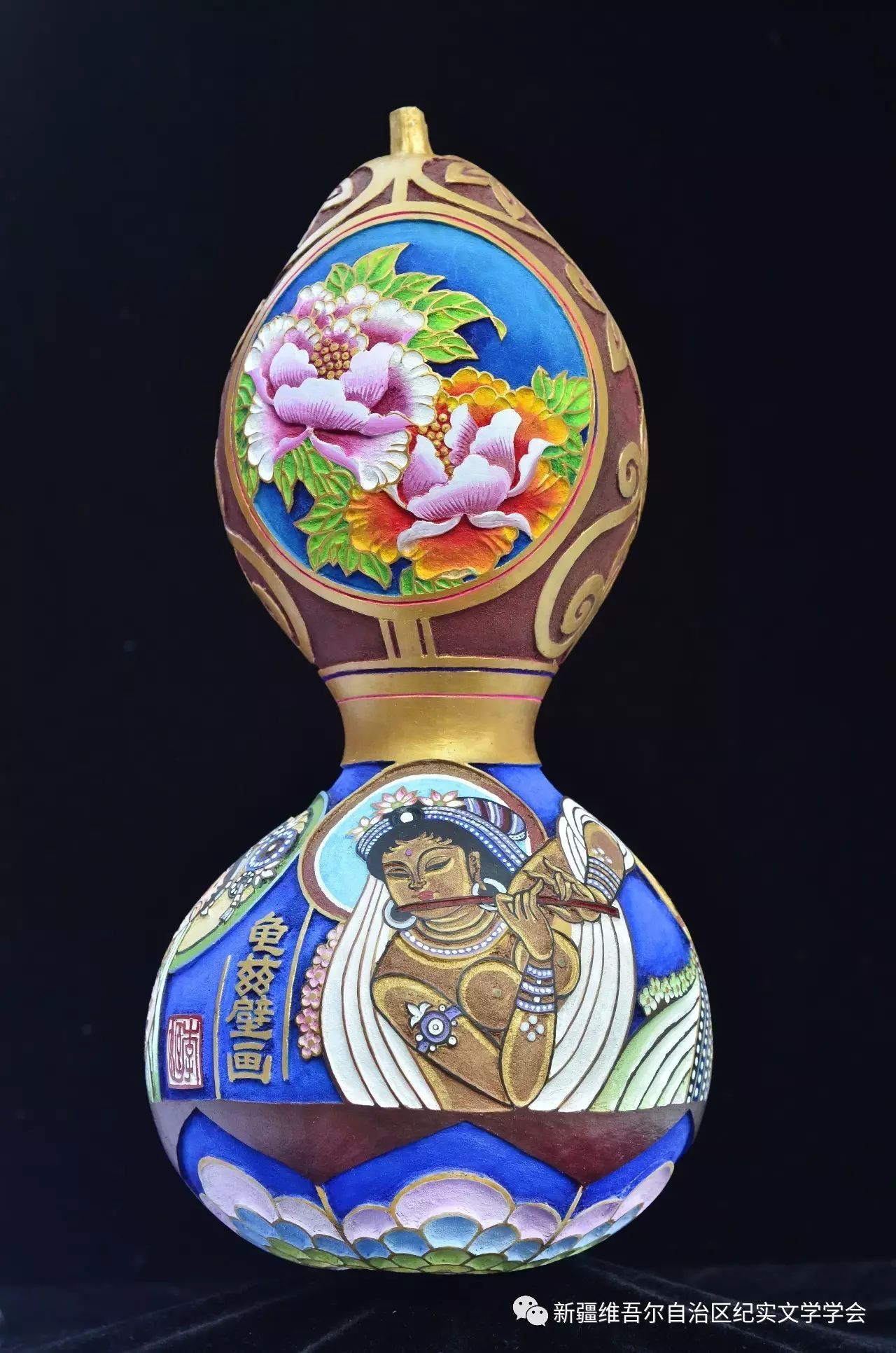 雕刻在葫芦上的丝路风情——记新疆葫芦画工艺传承人 李姬