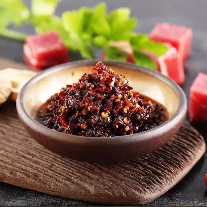 林依轮的“饭爷酱”比老干妈还好吃!半个娱乐圈都在吃