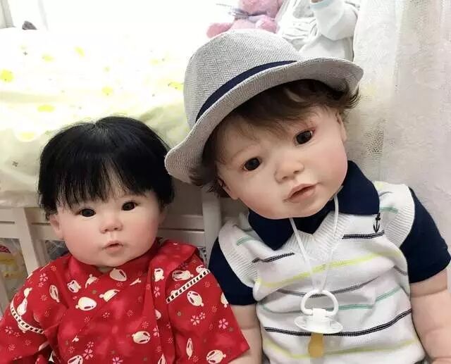 仿真宝宝产品介绍日本推出超逼真的仿真婴儿，跟真实的小婴儿相似度99%！8