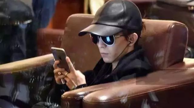 郭敬明,你怎么可以吃兔兔?