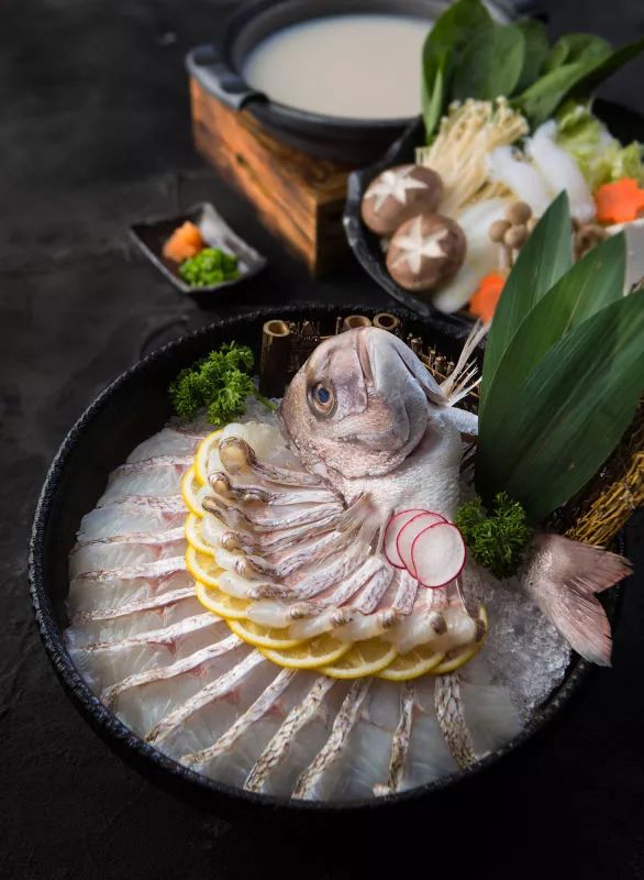 在日本,鲷鱼可以说是吉祥而又珍贵的高端食材