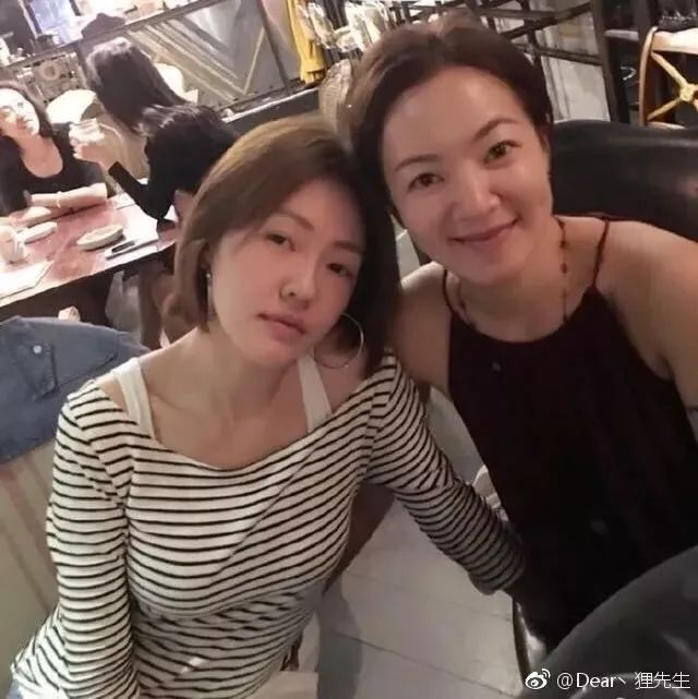 小S嘲笑阿雅丑女22年,如今仨女儿颜值被阿雅女儿甩出几条街!