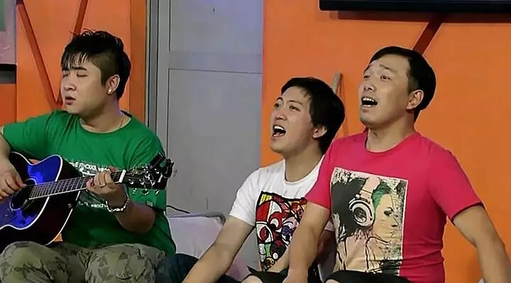 喜劇界冉冉升起的新星大潘——潘斌龍 3030說 小品 愛笑會議室 公交諧奏曲 馮鞏 歡樂喜劇人 崔志佳 佳佳 潘斌龍 大潘 3030說  第3張