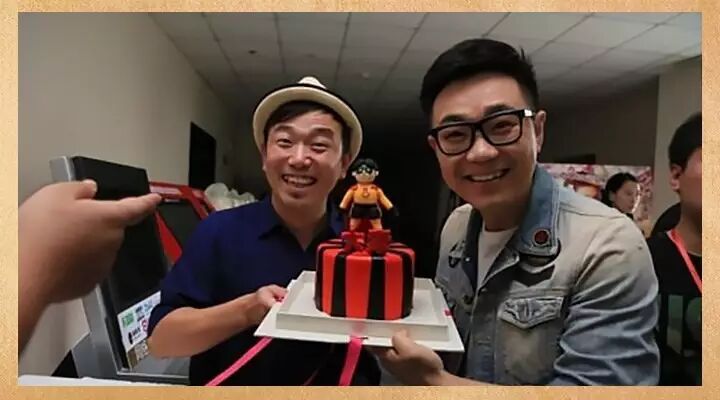 喜劇界冉冉升起的新星大潘——潘斌龍 3030說 小品 愛笑會議室 公交諧奏曲 馮鞏 歡樂喜劇人 崔志佳 佳佳 潘斌龍 大潘 3030說  第4張