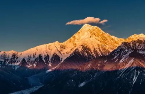 “丁真的世界”有规矩，这点不注意，直接进警局!