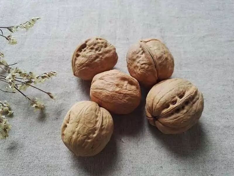 不要在傻傻以为核桃只能健脑！更多功效等你发现111 / 作者:疾控客服 / 帖子ID:206673