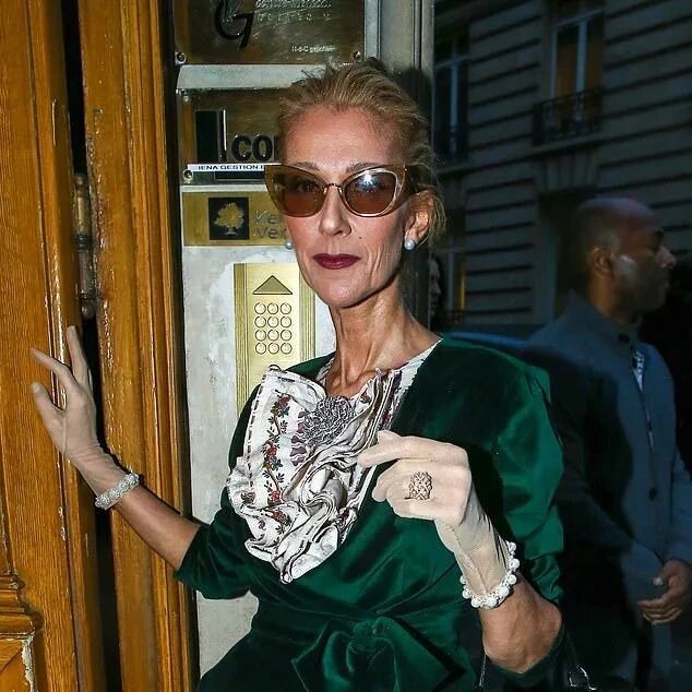 唱《我心永恒》的席琳&middot;迪翁怎么成了这样!她到底经历了什么...