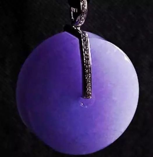 一朵目前为止最大的玻璃种紫罗兰翡翠牡丹,看完已惊呆
