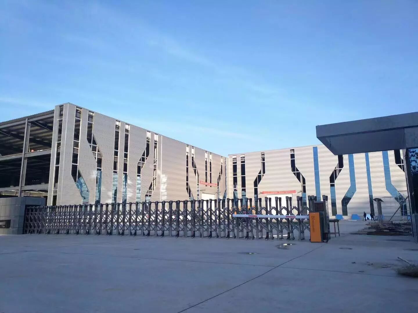 长兴钢构——瑞雪丰年 感恩同行