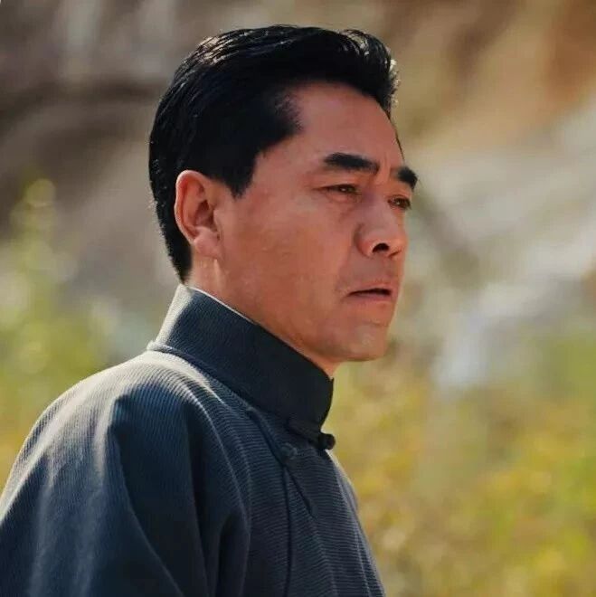 陈宝国:一生不羁爱角色,这些人物个个戏到脚后跟