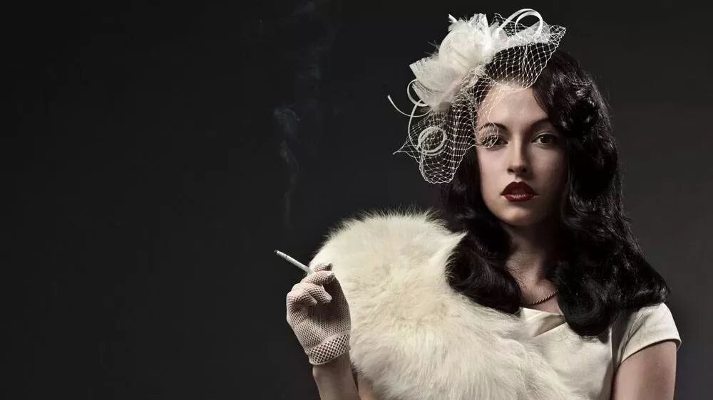 古巨基吐槽低腰裤子的女生会露很多,居然成为时尚??