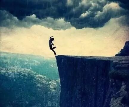 美文美声：宁新路《踏空》朗诵  方为