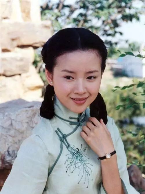 人物|那些穿旗袍的美人们,每一个都美炸了