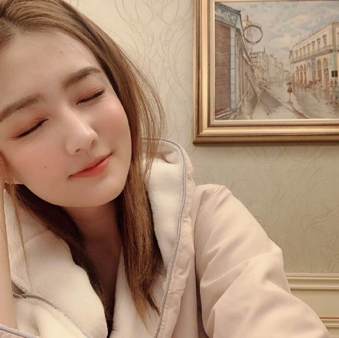 美人计 | 我在徐璐的小红书里种草了120件单品