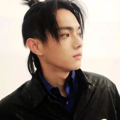 红人馆 | 许凯是男版杨超越?不,他比杨超越更好笑