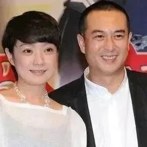 张嘉译近日结束11年婚姻,好男人形象一夜崩塌