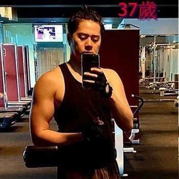 娱快讯 | 徐天佑37岁再变大只佬;高以翔遗作今晚首播女友不敢看