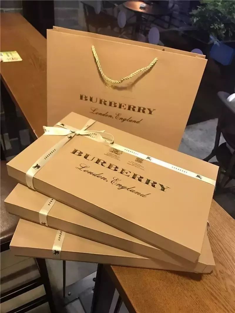 高档礼盒包装 burberry巴莉经典