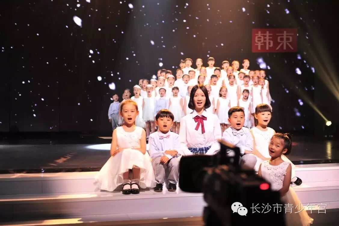 第九届金鹰电视艺术节开幕_金鹰女神2016颁奖时间_文艺团专场晚会策划书