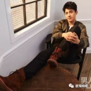 英伦制鞋专家Clarks圣诞5折起啦!他们家的鞋子穿起来真的好舒服~~